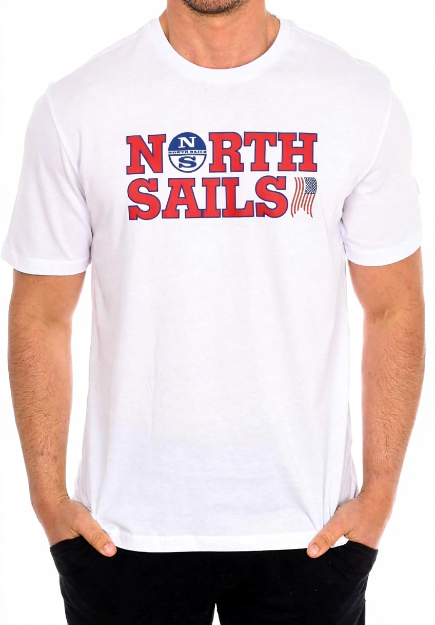 North Sails T-Shirt uomo in vari colori su sfondo neutro